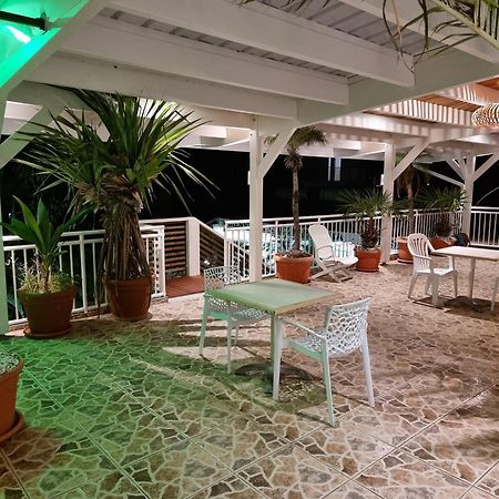 Hotel Chez Papa Daya Saint Pierre Esterno foto