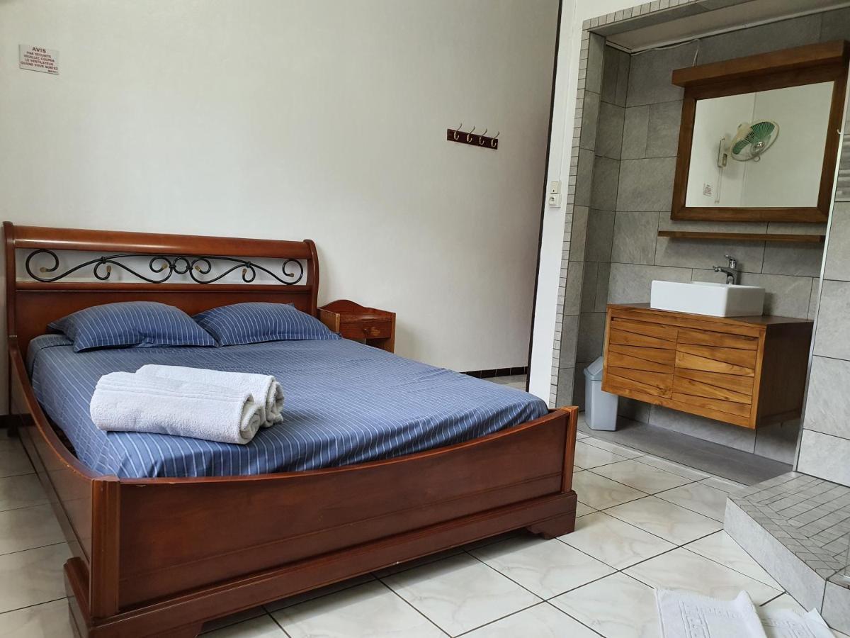 Hotel Chez Papa Daya Saint Pierre Esterno foto