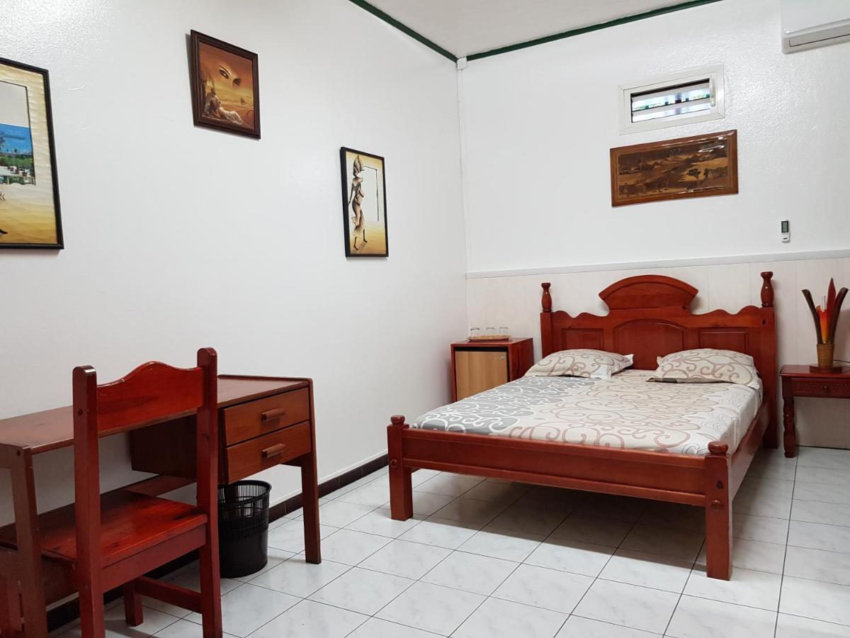 Hotel Chez Papa Daya Saint Pierre Esterno foto